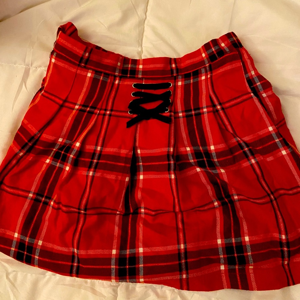 Red plaid skirt great condition perfect for X-mas